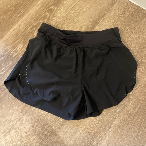 Lululemon Fast and Free Reflective High-Rise Classic-Fit Short 3" - Picture 4 of 5